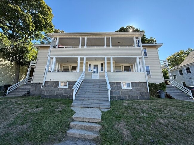 Primary Photo - 20 Bigelow St
