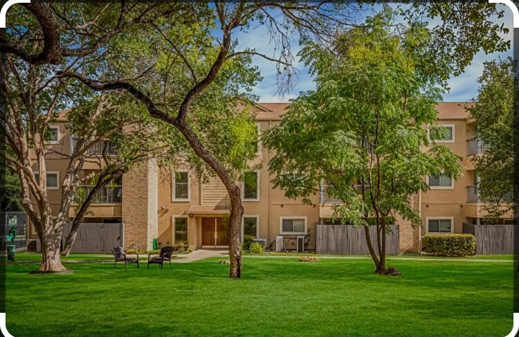 Building Photo - 4111 Medical Dr