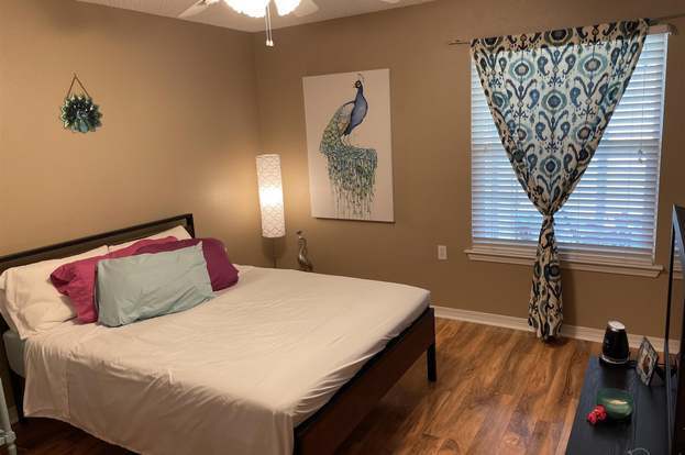 Building Photo - 319 Loveland Cir