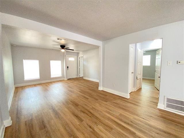 Building Photo - 1011 N Lucas Dr