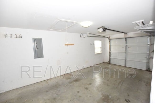 Building Photo - 4923 Krick St