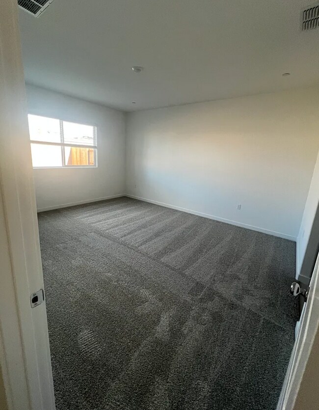 Building Photo - Honey - I'm Home!  BRAND NEW *Elk Grove" 3/2 (Solar).  Please view ENTIRE ad for viewings