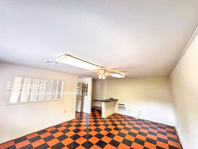 Building Photo - 37 Crossgates Dr