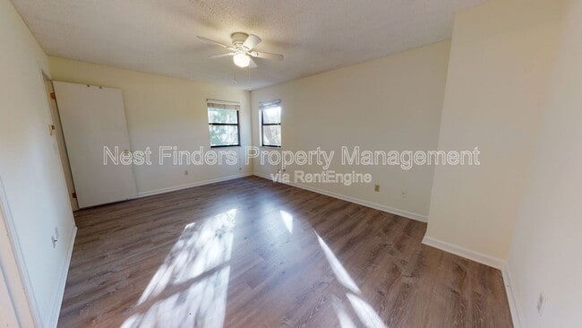 Building Photo - 124 Magnolia St