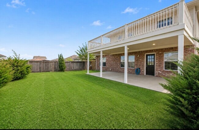 Building Photo - 5610 Eagle Sky Blvd