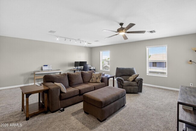 Building Photo - 734 W Desert Seasons Dr