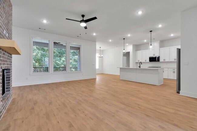 Building Photo - 2907 N Grey Squirrel Dr