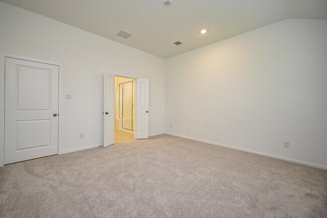 Building Photo - 6427 Seafoam Lake Dr