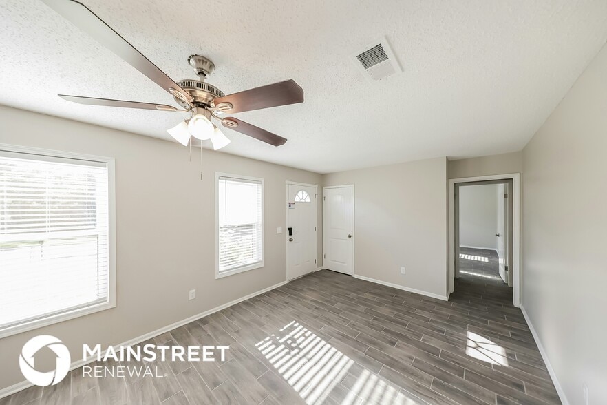 Building Photo - 707 Bahia Ln