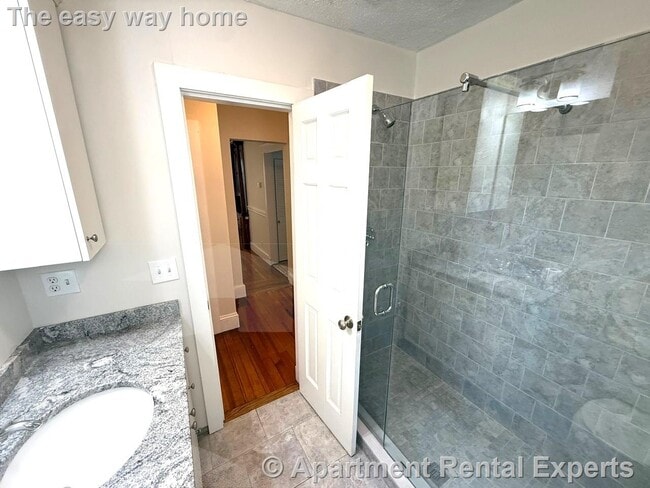 Building Photo - 441 Broadway