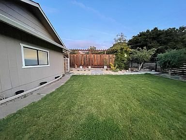 Building Photo - 289F San Benancio Rd