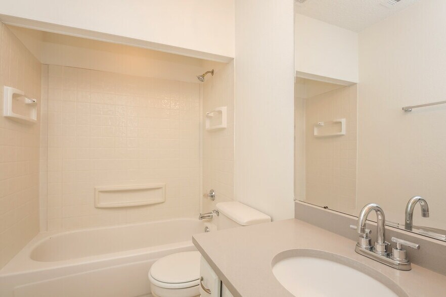 Building Photo - 1511 Springwood Dr