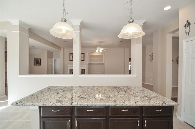 Building Photo - 7439 Parkcross Pl