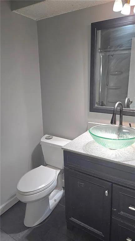 Building Photo - 518 SE Timbercreek Ln