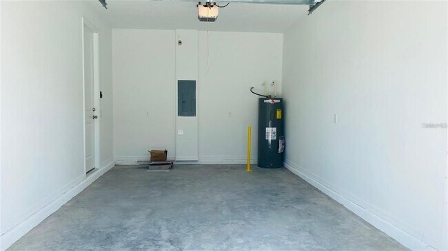 Building Photo - 1621 Pelican Dr