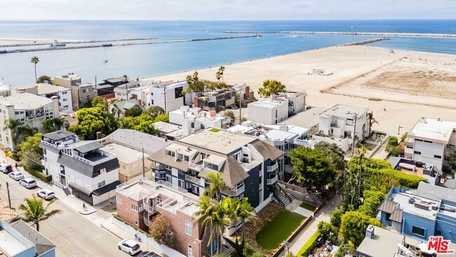 Building Photo - 24 Westwind St