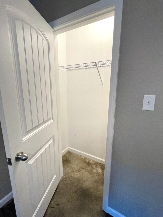 Building Photo - 3 Bedroom / 2 Bath In Pocahontas