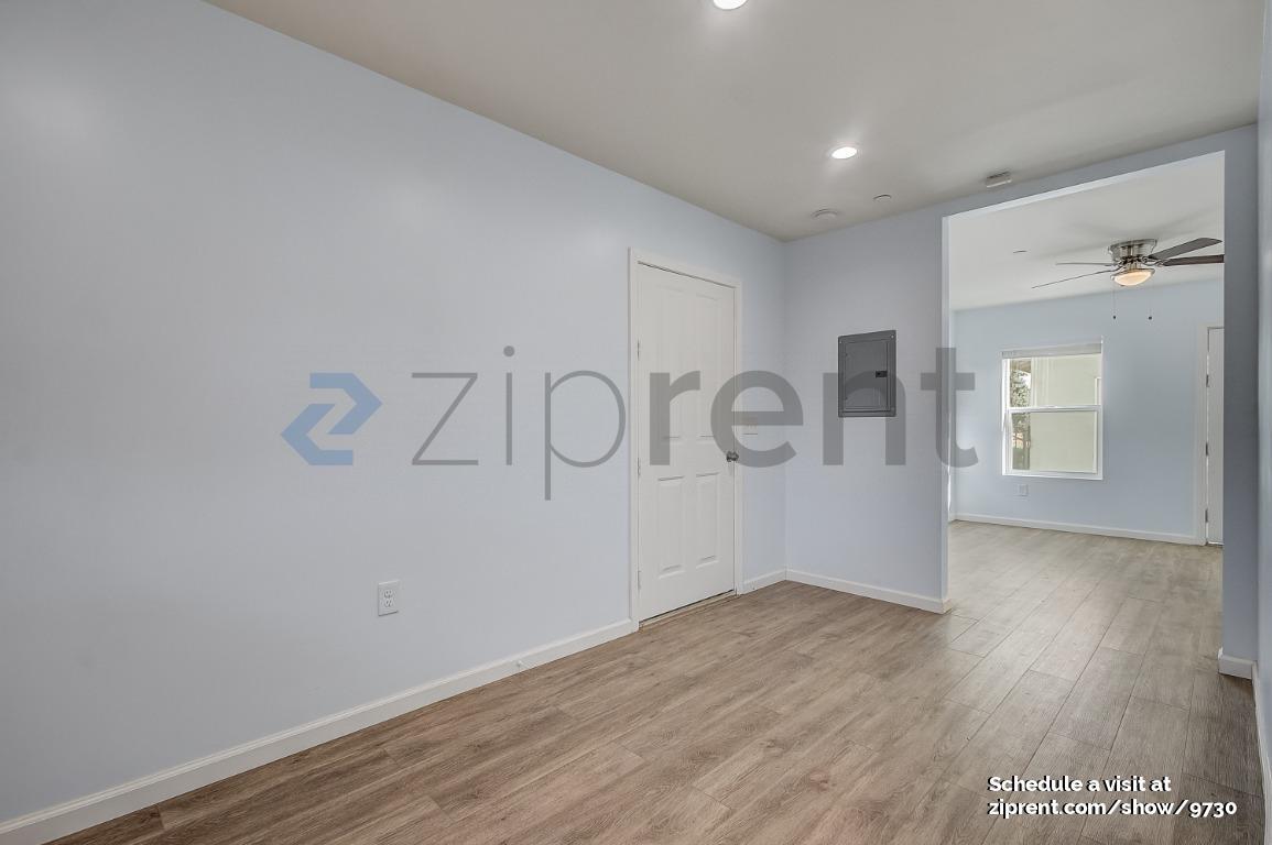 Building Photo - 969 S Lorena St