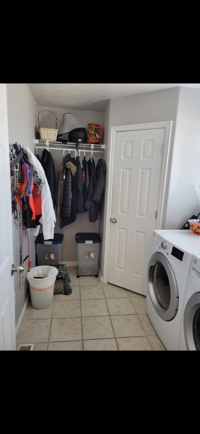 Building Photo - 11729 Gold Stone Dr