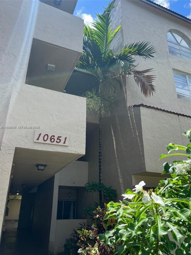 Building Photo - 10651 SW 108th Ave