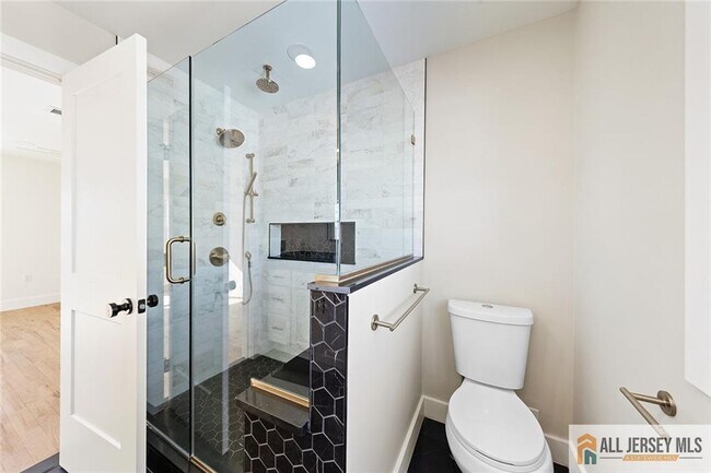 Building Photo - 401 Tillman St