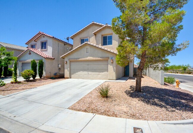 Building Photo - Fabulous 3 bed/2.5 bath two-story home in ...