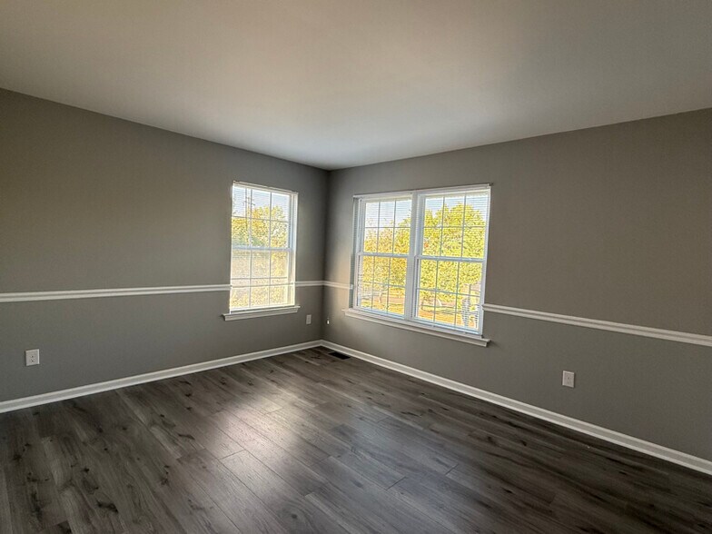 Building Photo - 101 Newport Ct