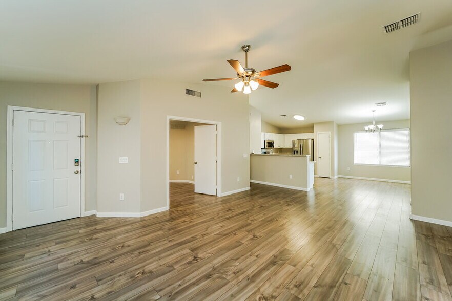 Building Photo - 12782 E Hannah Trail