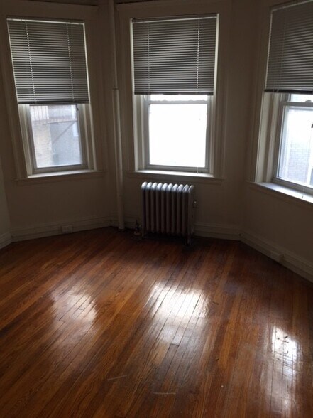 Building Photo - 1175 Boylston St