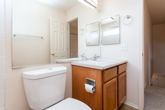 Building Photo - 4815 Tory Ridge Dr
