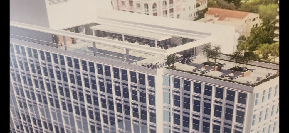 Building Photo - 700 Biltmore Way