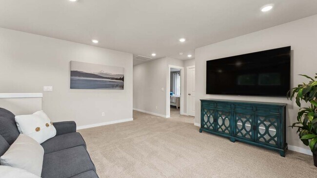 Building Photo - 2101 Boxcar Ct NE