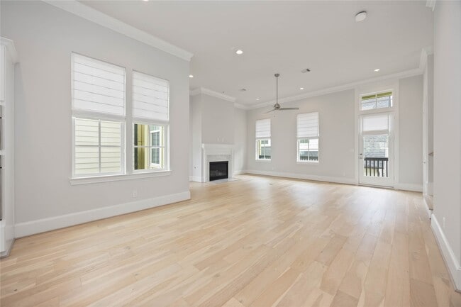 Building Photo - 610 Delmar St