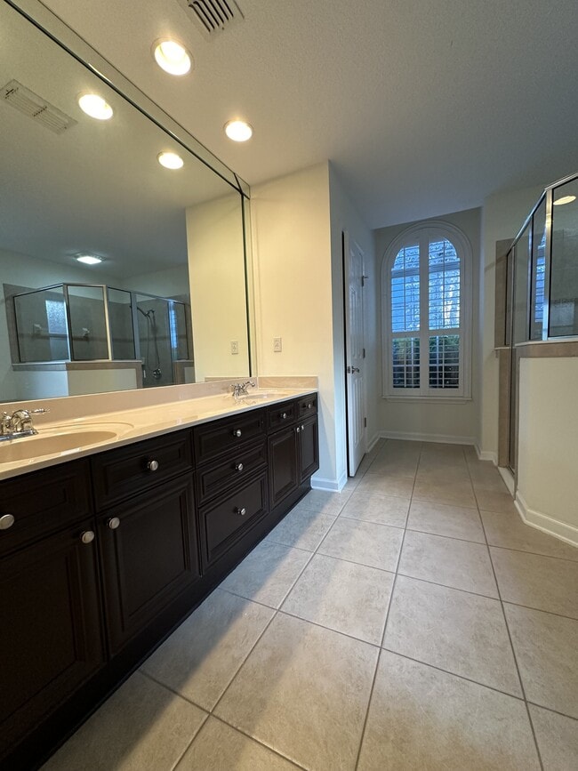 Building Photo - 5204 Comfort Ct