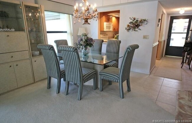 Building Photo - 300 SW South River Dr