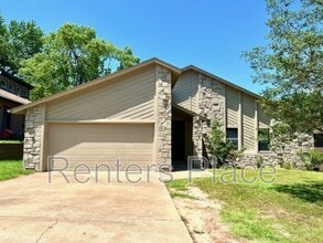 Building Photo - 6913 E 97th St