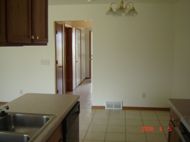 Building Photo - 1224 Mark Ave