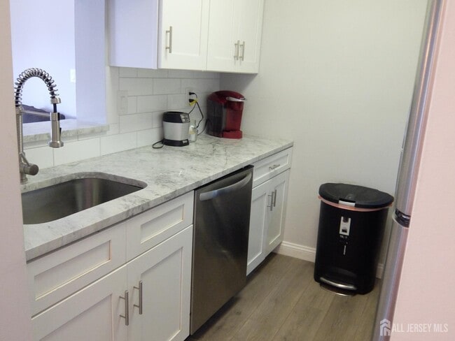 Building Photo - 5307 Ravens Crest Dr