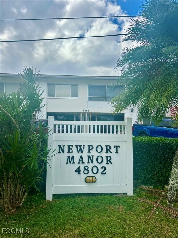 Building Photo - 4802 Tudor Dr