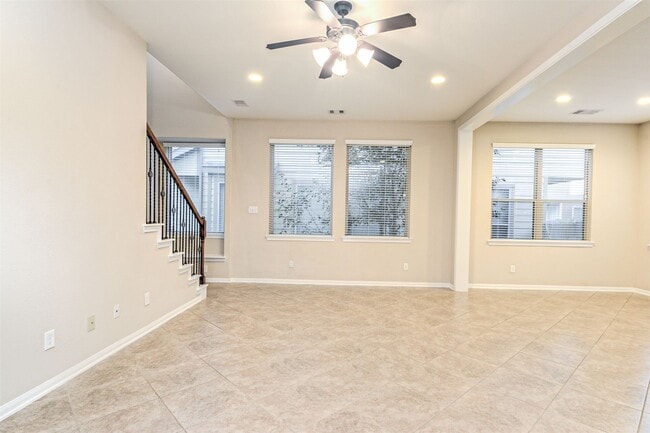 Building Photo - 19 Cheswood Manor Court