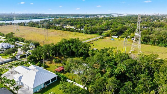 Building Photo - 8010 Riverview Dr