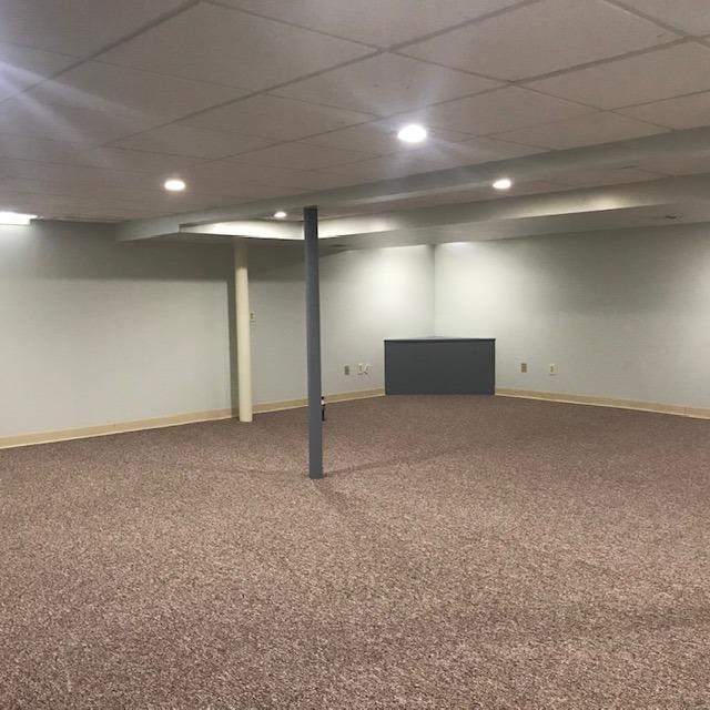 Building Photo - 2865 Burlington St