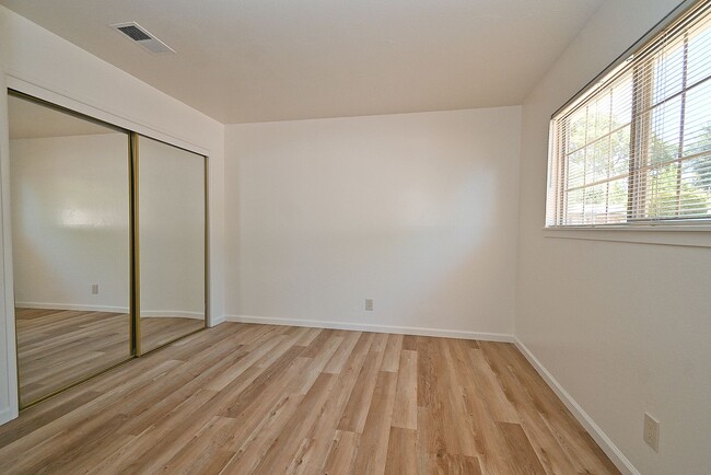 Building Photo - $3790 - 3BR - GORGEOUS REMODELED HOME IN N...