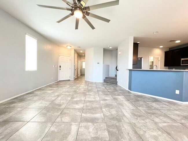Building Photo - 930 Safe Sapphire Way