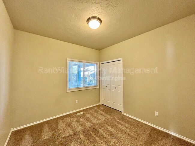 Building Photo - 10829 Cloudless St