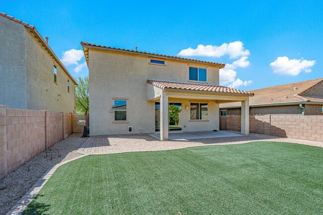 Building Photo - 14241 E Hub Dr