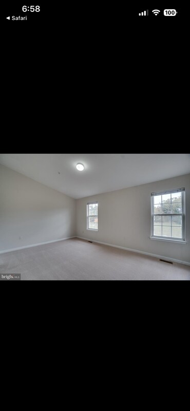 Building Photo - 6981 Walker Mill Rd