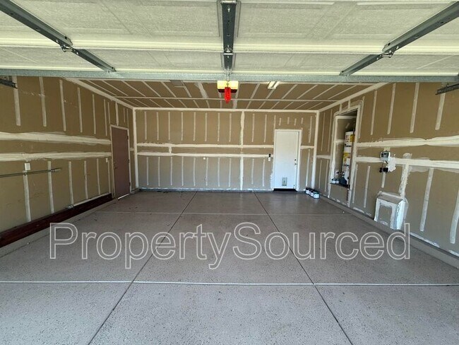 Building Photo - 2080 Picadilly Ct