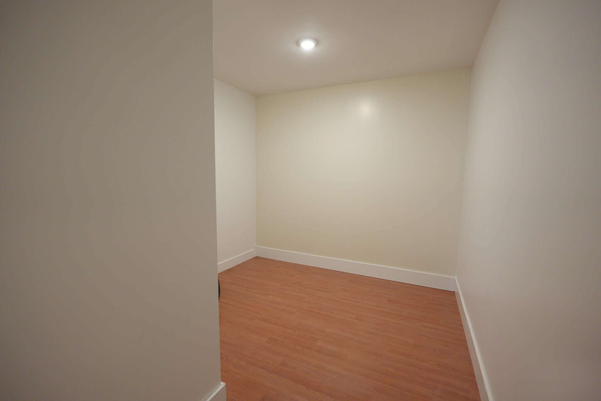 Building Photo - 60 Madison Dr