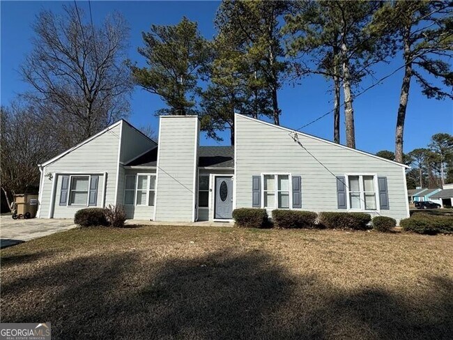 Primary Photo - 17 Hartley Woods Dr